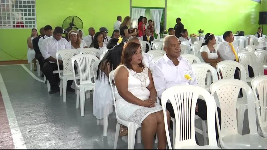 Boda múltiple en Alcalde Díaz