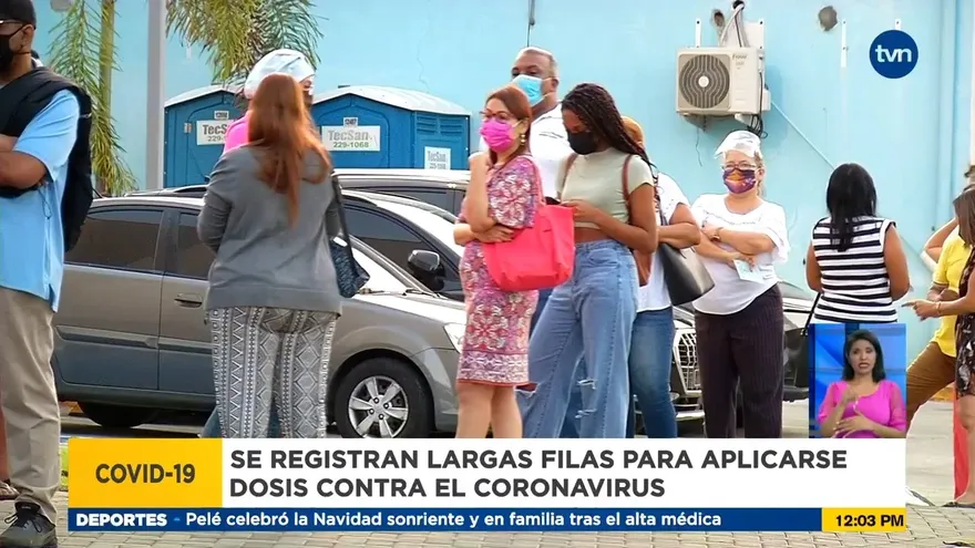 Gran cantidad de personas asistieron a colocarse la dosis de refuerzo contra la Covid