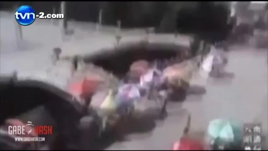 Fuerte terremoto mata a 150 en suroeste de China