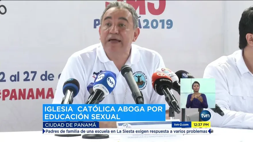 Ulloa reacciona a la crisis entre los poderes del Estado