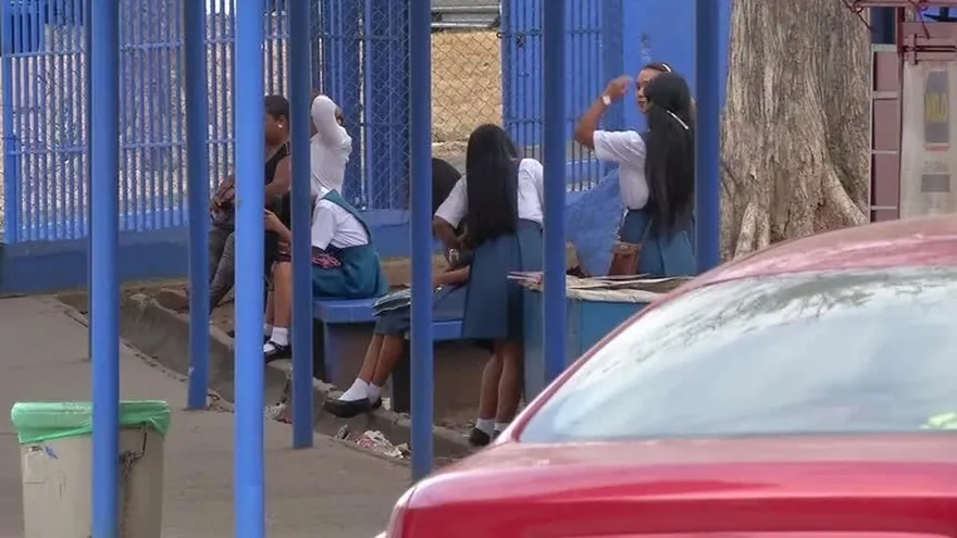 Docentes y el Meduca deciden nuevos acuerdos