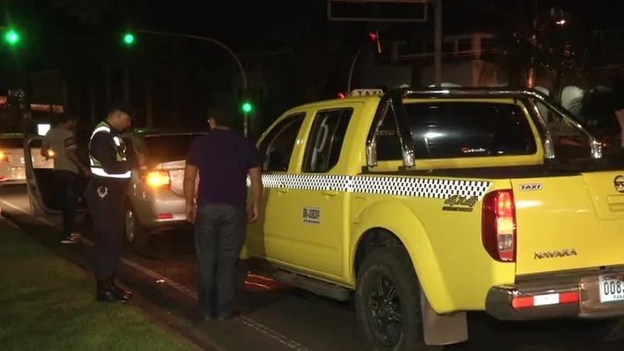 Sancionan a conductores durante operativo nocturno