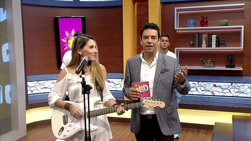 Karla Vargas "Quiero"