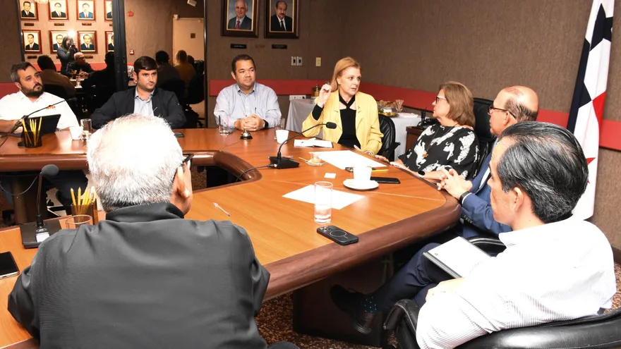 Gremios empresariales reactivan Comité del Agua y piden convertir el recurso hídrico en política de Estado