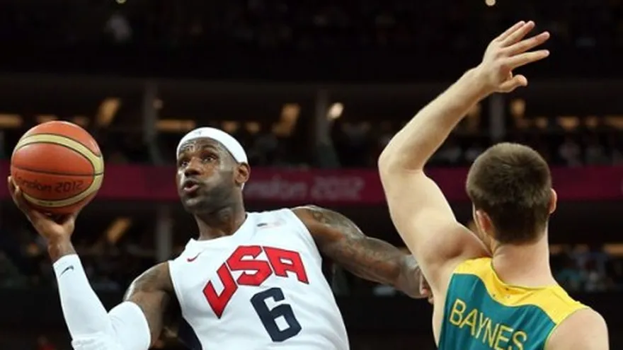 EEUU necesitó de James y Bryant para superar a Australia