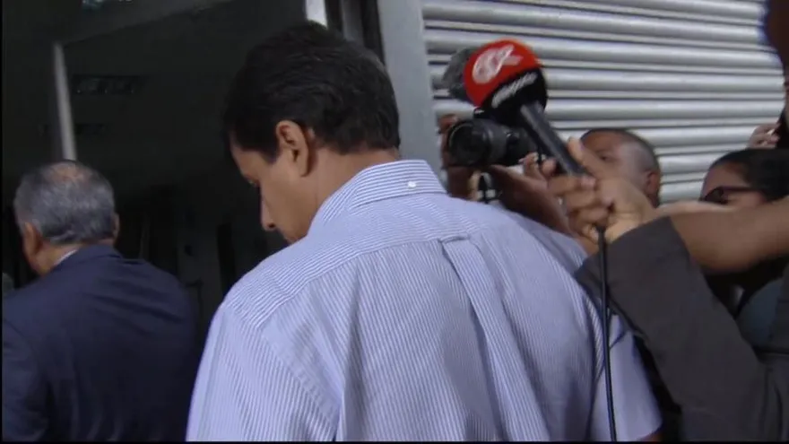 Exministro Federico Suárez llegó a la fiscalía a rendir indagatoria