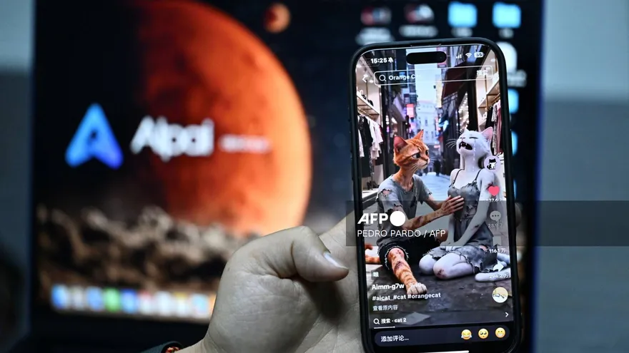 Una de las miniseries animadas más consumidas en redes sociales son las personificadas por gatos.