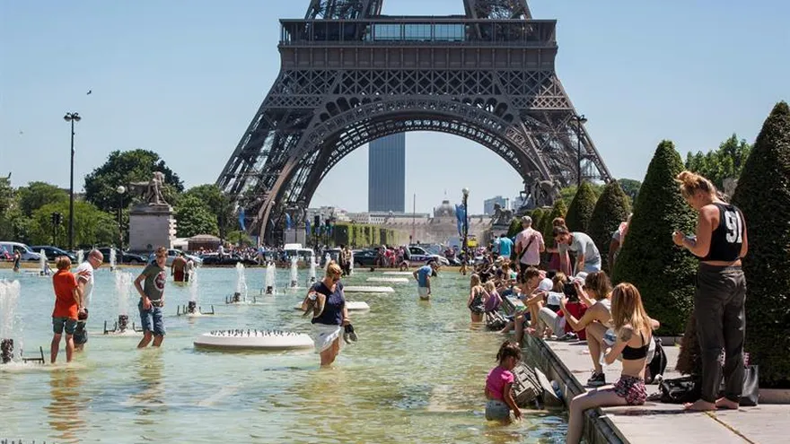 Terrorismo provoca una caída del 7% en la cifra de turistas en Francia