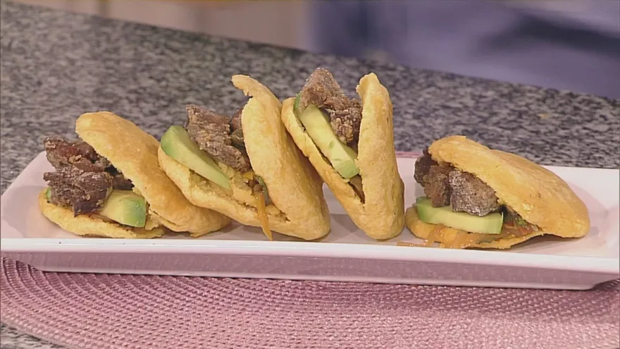 Carne frita con tortillas