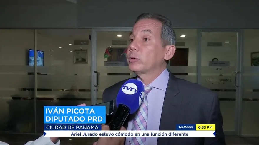 Siguen las reacciones por propuesta a la no reelección