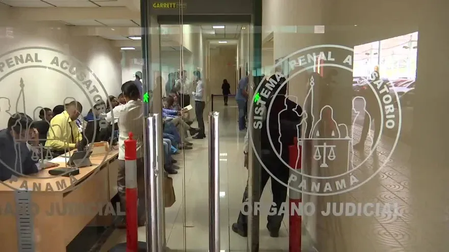 Noriega con casa por cárcel indefinida