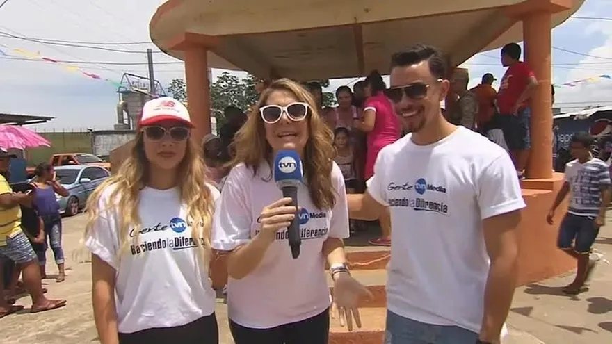 Los guerreros visitaron a la comunidad de Puerto Caimito