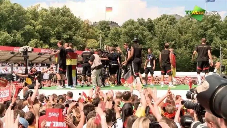 Alemanes regresan a Berl