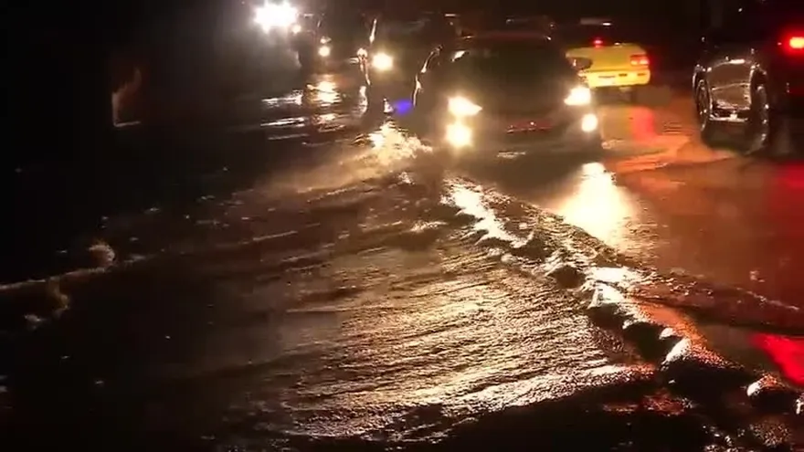 Tuberia rota en Rana de Oro