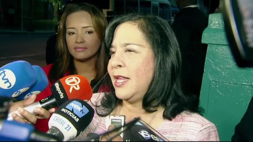 Ministra de Educación pide pacienciencia ante reparaciones pendientes en planteles