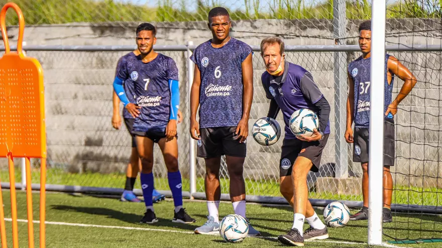 "Necesitamos un nivel mejor para ganar el campeonato", Gary Stempel