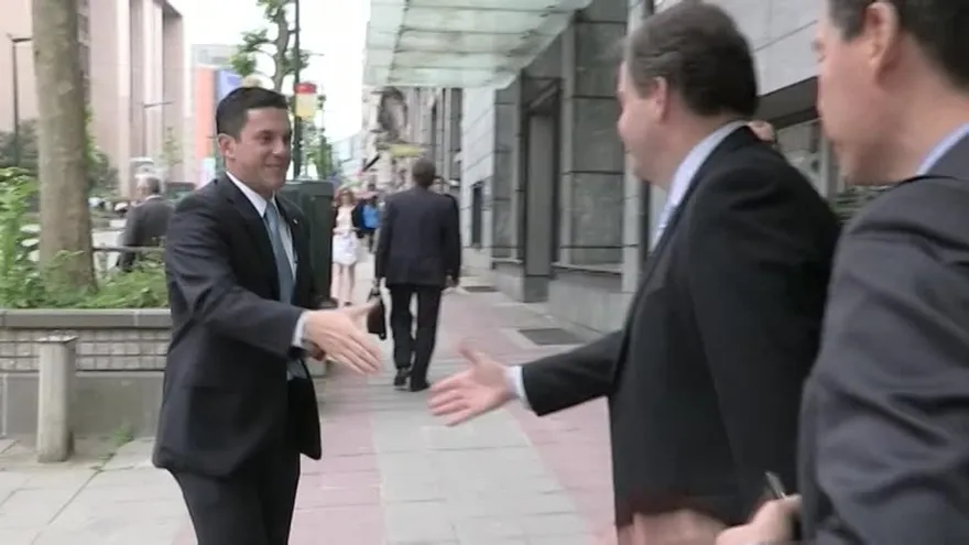 Luis Miguel Hincapié y Eyda Varela de Chinchilla, en Bruselas por tema Panama Papers