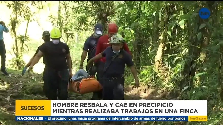 Hombre termina con graves heridas al caer en precipicio en Chiriquí
