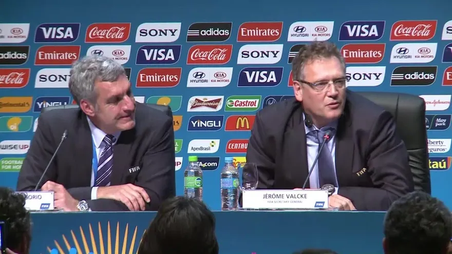 FIFA niega implicación de Valcke en transferencia millonaria