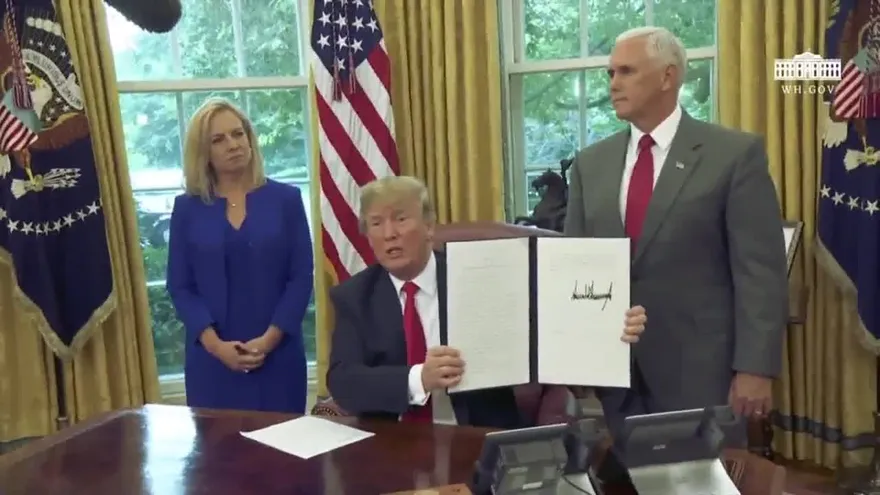 Trump cede a las críticas y ordena no separar a las familias de inmigrantes
