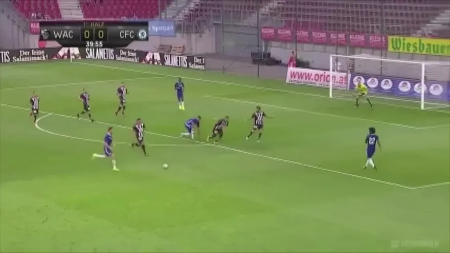 Antonio Conte tuvo su primera victoria como técnico del Chelsea