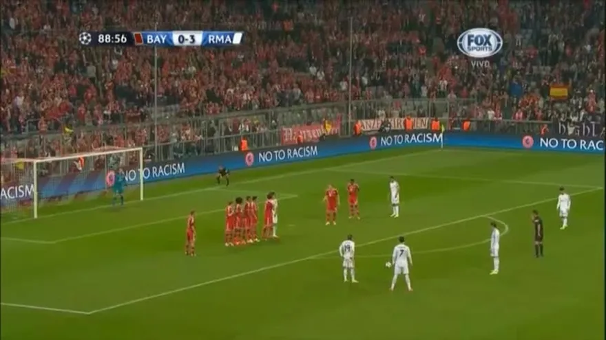 Gol de Tiro Libre de CR7 - Bayern M. 0-4 Real Madrid