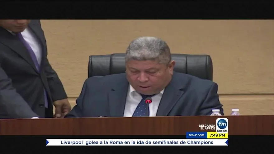 Secretario de la Asamblea envuelto en polémica por ‘camarón legislativo’