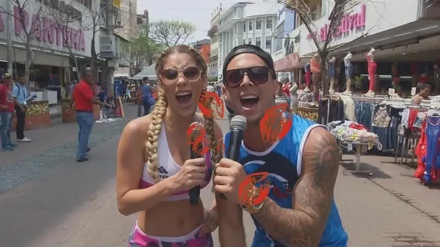 ¡Reto de Besos en la Calle!