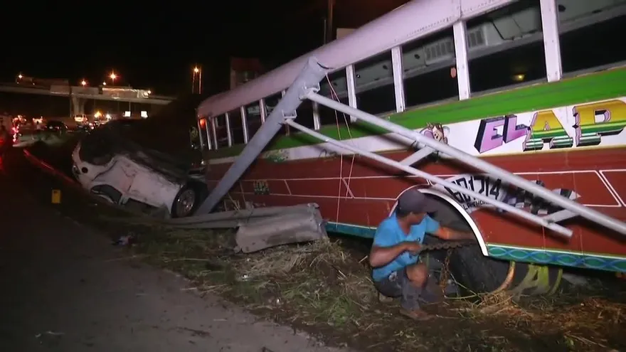 Noticiero MD 8 de noviembre de 2017 - Bloque 1