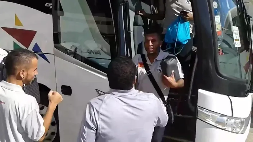 Llegada de Panamá al estadio de Cachamay