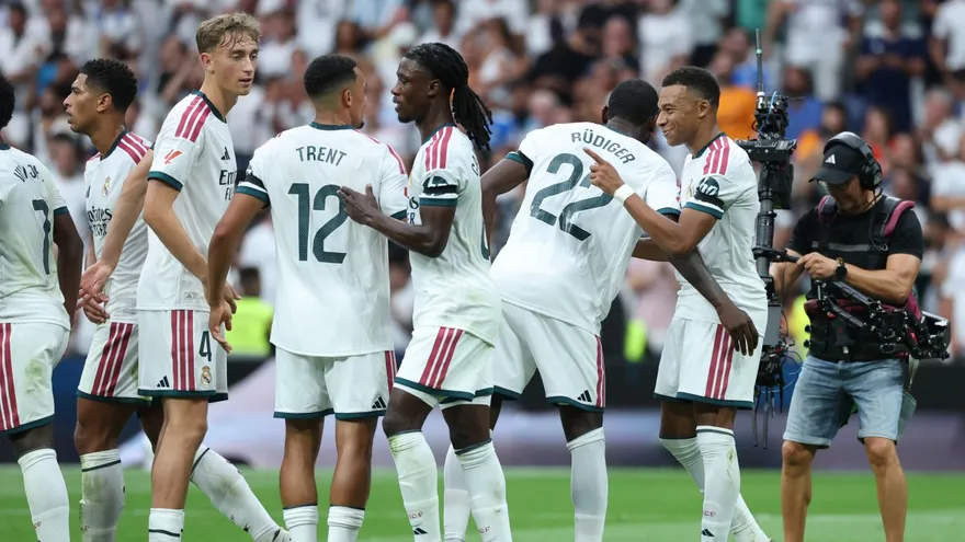 Jugadores del Real Madrid celebran