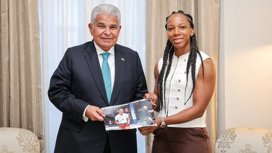 Presidente José Raúl Mulino junto a Joselyne Edwards