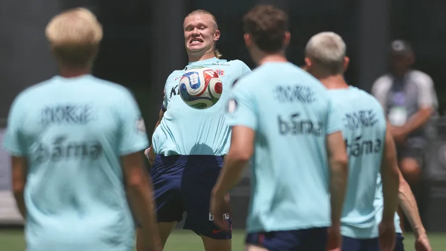 Erling Haaland entrenamiento de Noruega