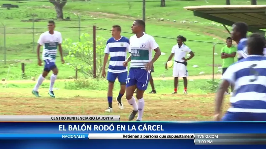 Emotivo reencuentro de futbolistas en La Joyita