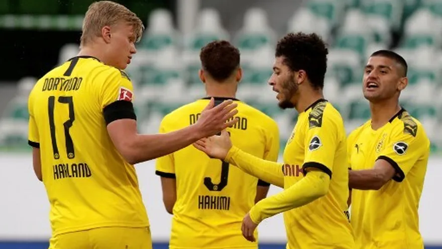 Borussia Dortmund sigue inspirado con triunfo 2-0 en Wolfsburgo