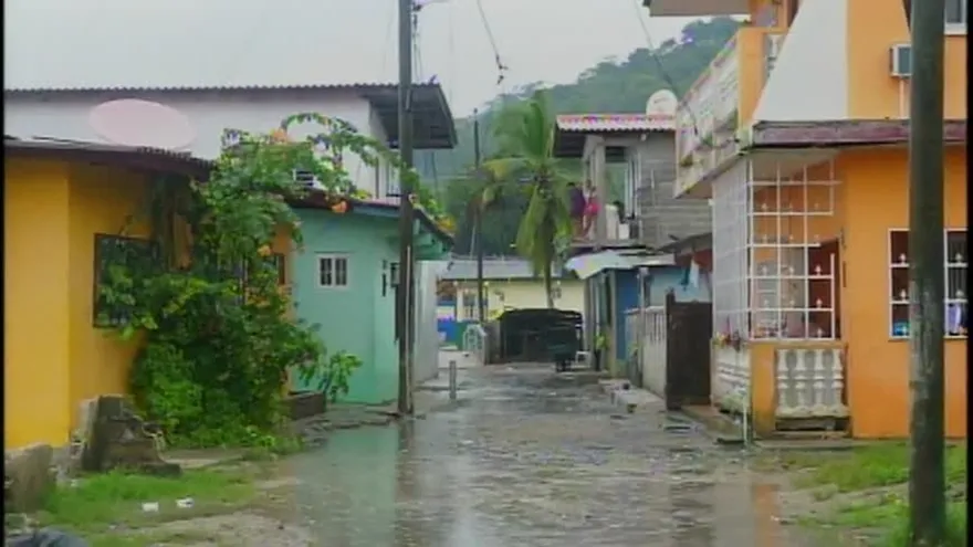 Alerta verde por delizamiento e inundaciones