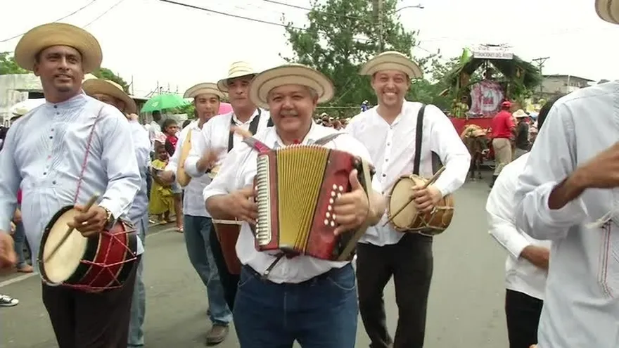 Roberto Durán será invitado de honor en desfiles de San Miguelito
