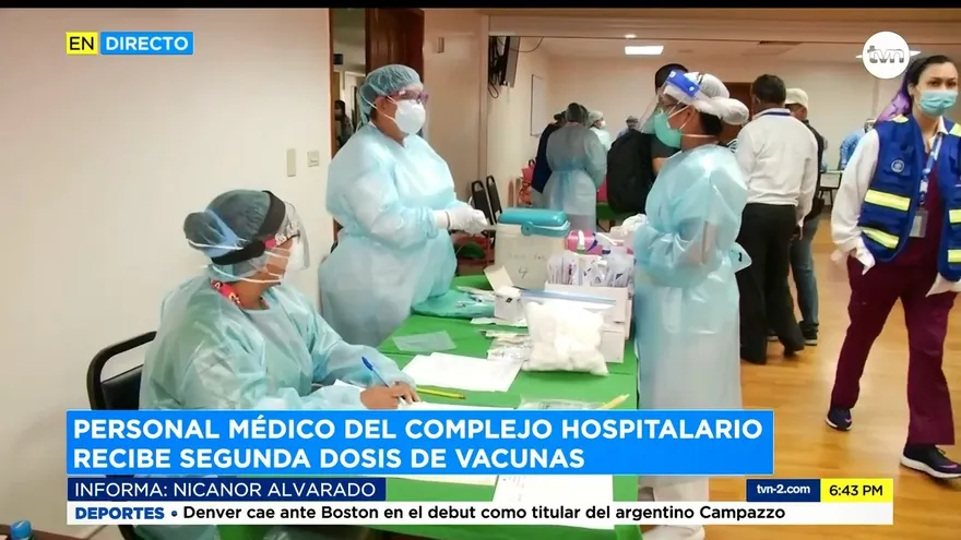Personal médico del Complejo Hospitalario se vacuna