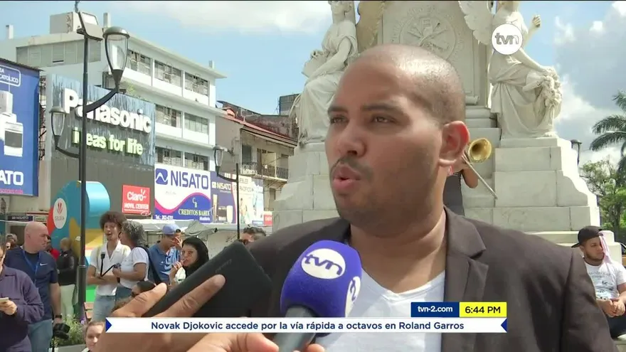 Inicia actividades del mes del orgullo con izada de la bandera LGBTI