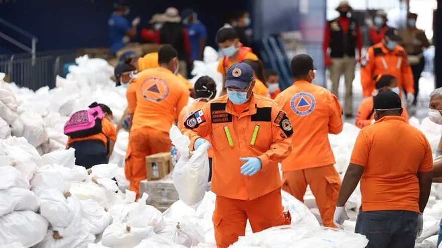 Los funcionarios estaban en el centro de acopio de Panamá Solidario en San Miguelito. (Foto/Ilustrativa).