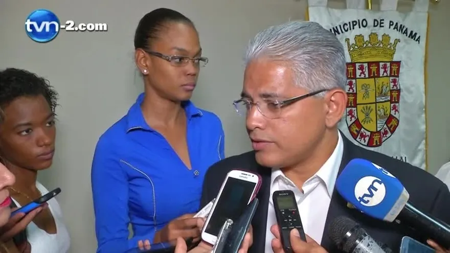 Alcalde capitalino José I. Blandón habla de los estacionamientos soterrados