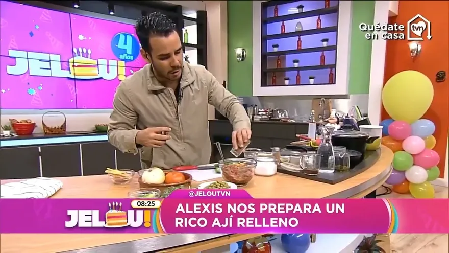 Alexis nos prepara un rico Ají Relleno