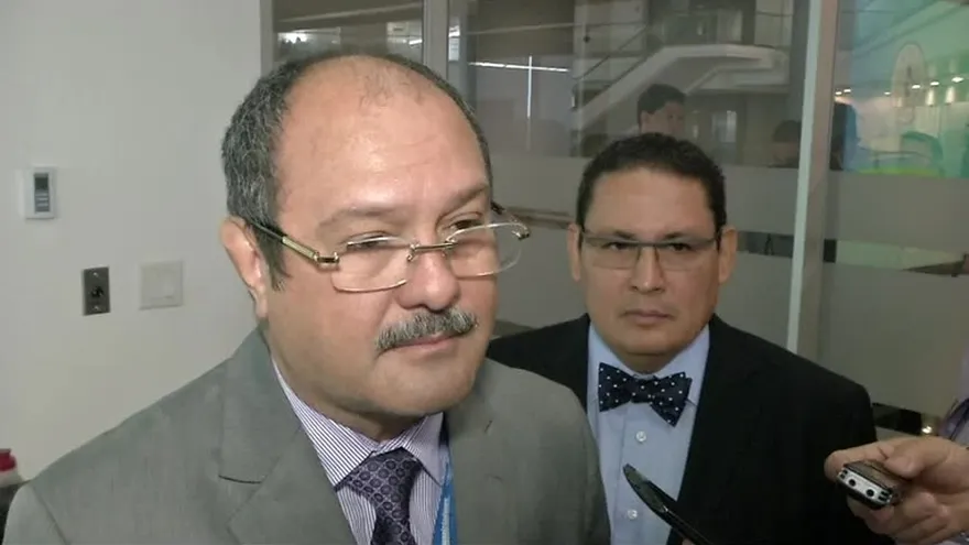 Girón comparece ante la comisión de Salud y Treabajo de la AN