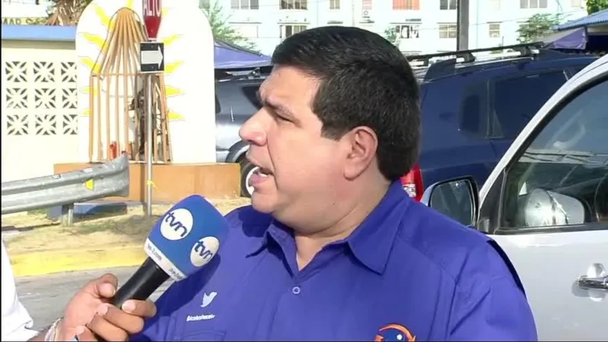 Acodeco instala tablero digital de precios en Mercado del Marisco