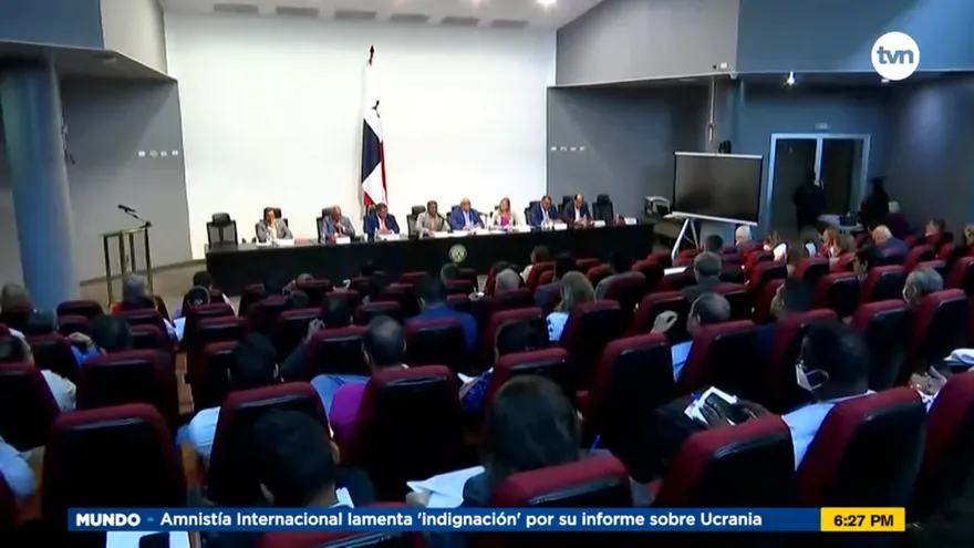 Comisión de Salud aprueba segundo bloque de Ley de Medicamentos