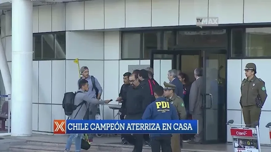 La selección de Chile llegó a casa con la copa