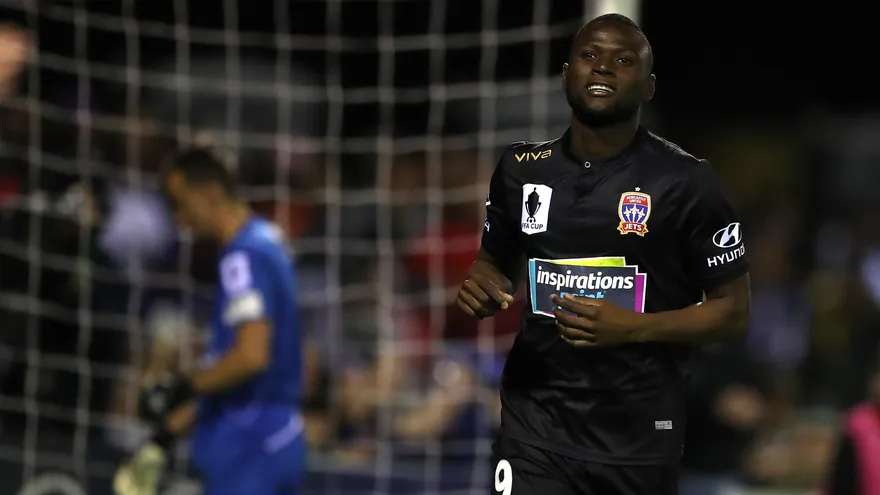 Exclusiva: Así vive Abdiel Arroyo su aislamiento en Australia