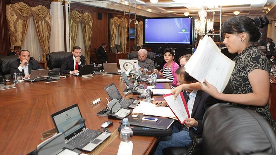 Modificarán ley de escoltas a expresidentes