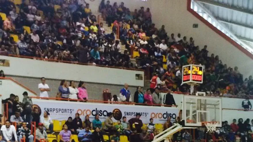 Instantes del partido entre mexicanos y panameños