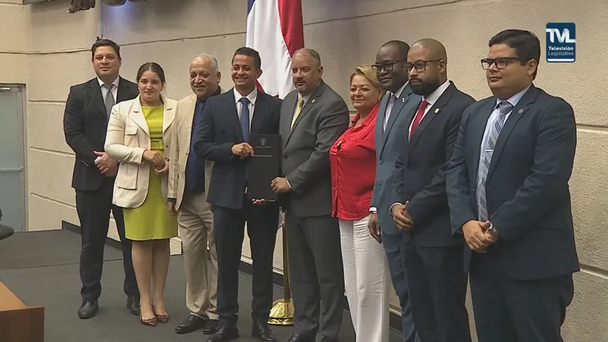 Aprueban proyecto de ley que propone descuento en pólizas de seguro